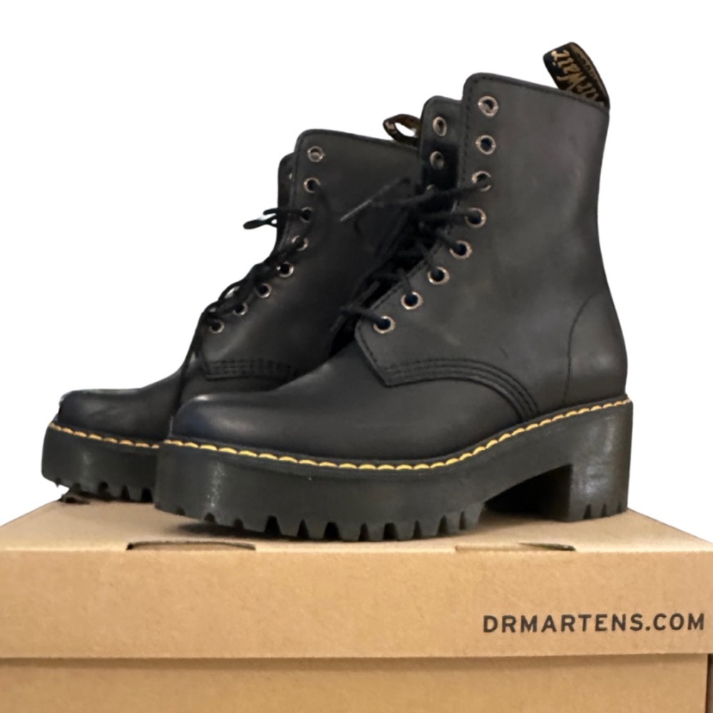 Dr. Martens Shriver Platform Heel Black Lace-Up Women's Combat Boots, 6 with Box
